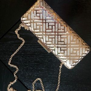 International Concepts INC Gold Clutch
